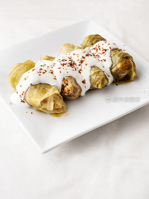 包心菜卷- Sarma, Dolma，包心菜叶，包心菜卷米饭和肉